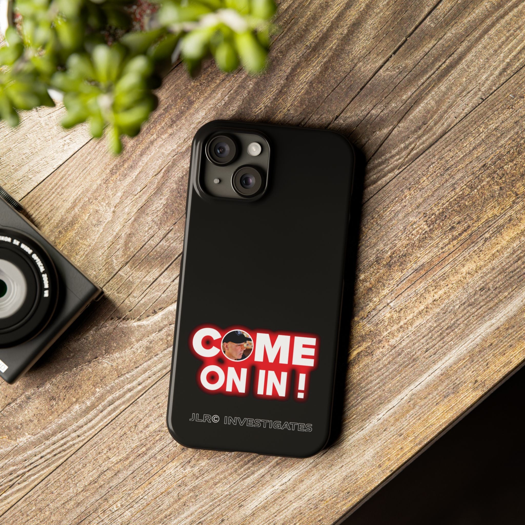 Come On In! JLR© Investigates Slim Phone Cases