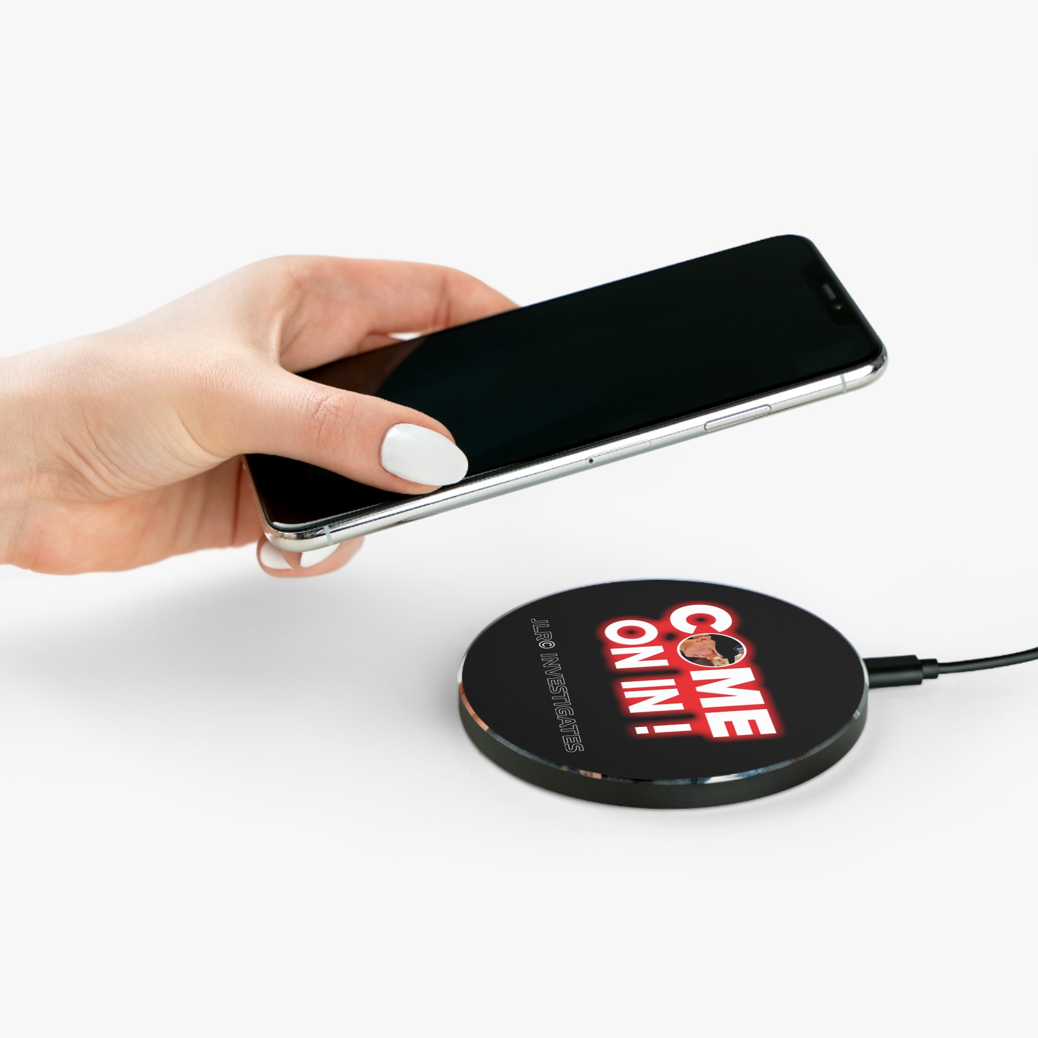 Wireless Charger — 'Come On In!' JLR© Investigates Fast Qi Charging Pad